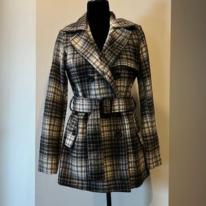 Say What? Womens Plaid Coat. Super Soft. Size M.